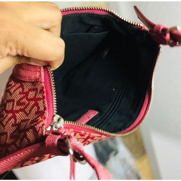 USED: DKNY Shoulder Bag - Picture 4 of 7